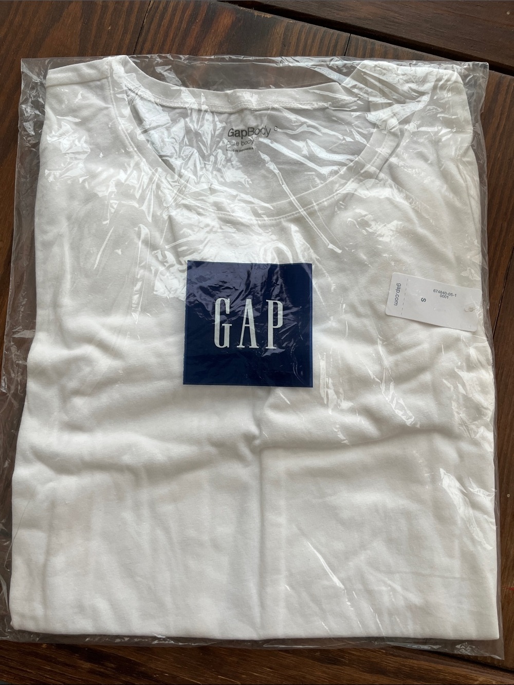 GAP White T-Shirt
